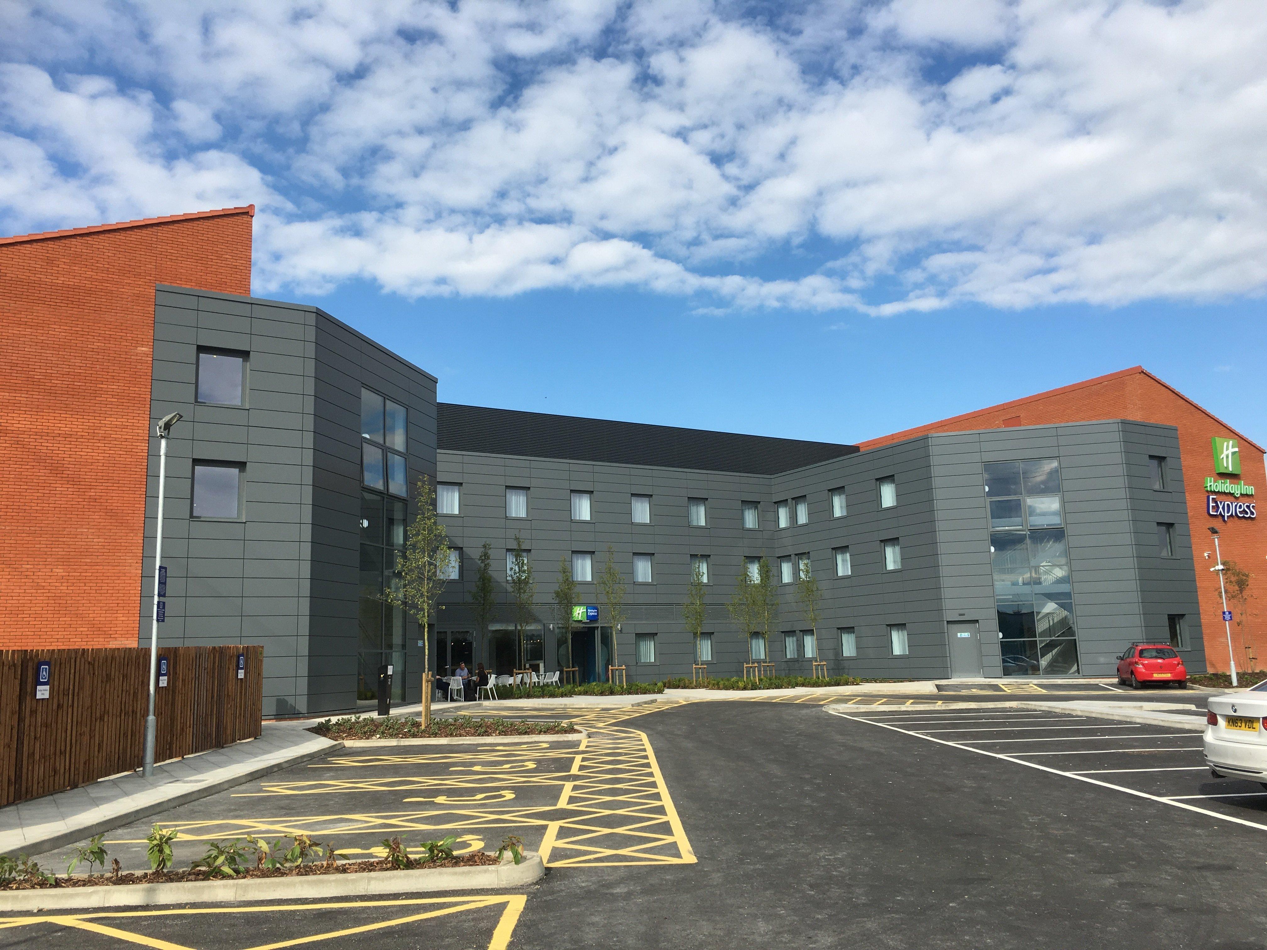 Holiday Inn Express St. Albans - M25, Jct.22 St Albans Екстериор снимка